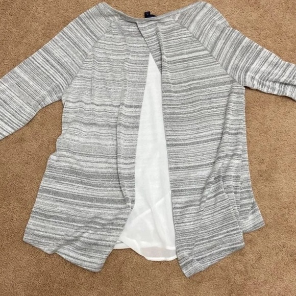 Code bleu Gray & white sweater medium - Picture 3 of 5